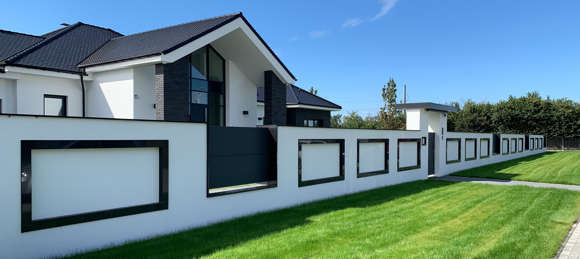 Zobacz nasze realizacje elewacji z kamienia naturalnego